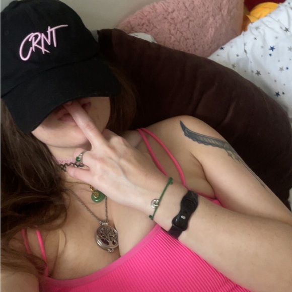 Meet your Posher, Kelly May๐ - Picture 13 of 16